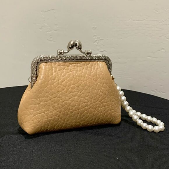 Vintage Handsewn Genuine Embossed Leather Kisslock Clutch/Wallet/Wristlet - Picture 2 of 13